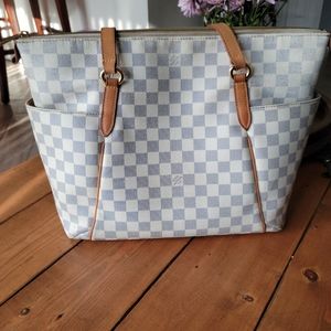 Louis Vuitton totally MM azur